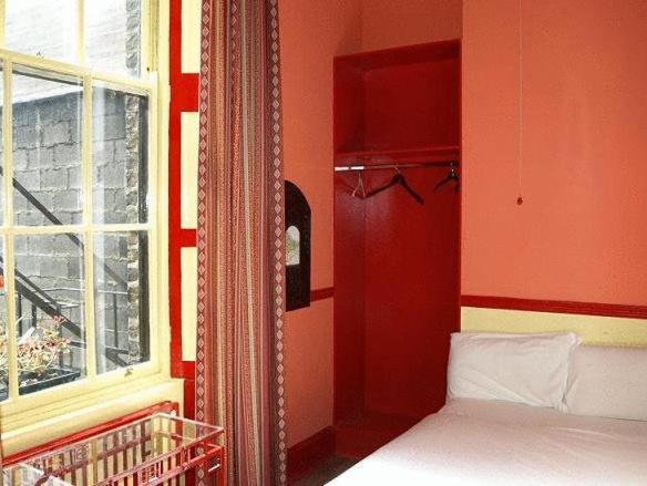 Hostel The Holyhead Dublin Exterior foto
